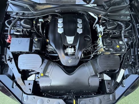 Used 2017 Maserati Ghibli image 33