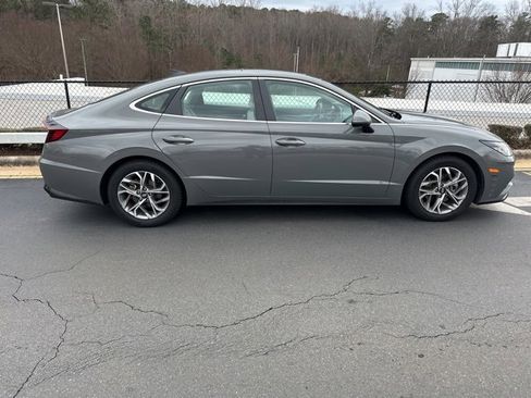Used 2022 Hyundai Sonata SEL w/ Convenience Package image 1
