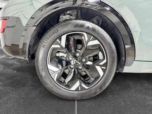 Used 2024 Kia Niro Wave image 37