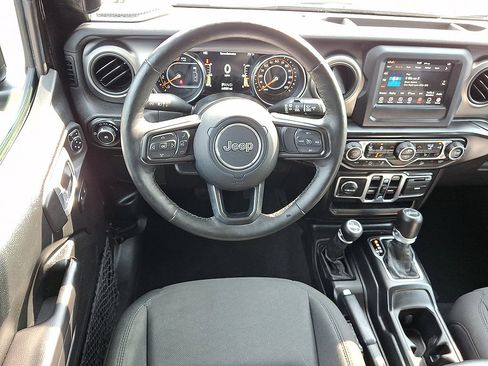 Certified 2020 Jeep Wrangler Unlimited Sport AWD/4WD image 13