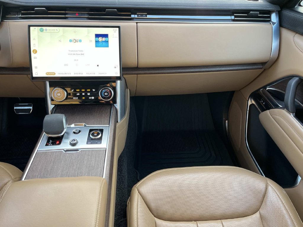 Used 2023 Land Rover Range Rover SE AWD/4WD image 14