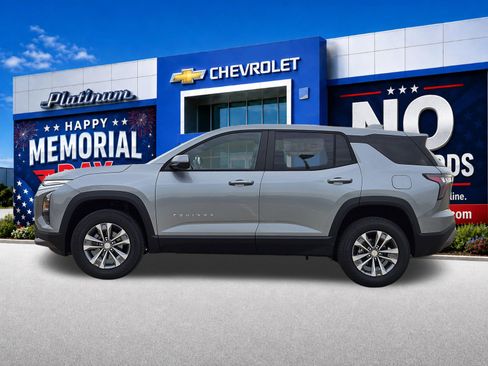 New 2026 Chevrolet Equinox LT FWD image 3