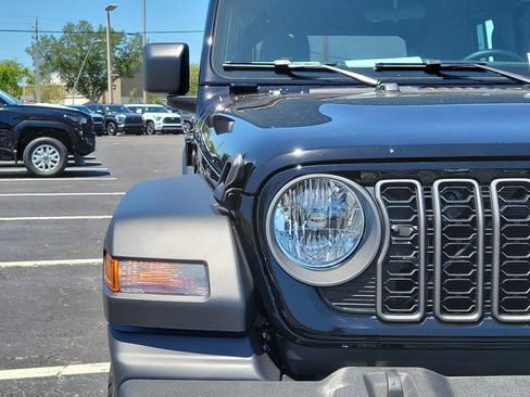 New 2026 Jeep Wrangler Unlimited Sport AWD/4WD image 7