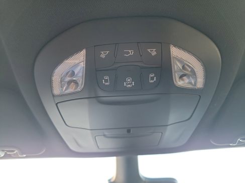 New 2026 Chrysler Pacifica Select image 12