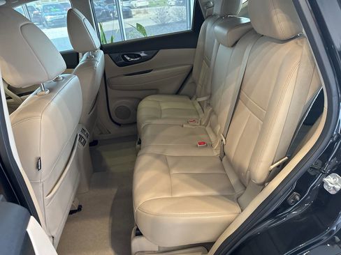 Used 2015 Nissan Rogue SL w/ SL Premium Package image 23