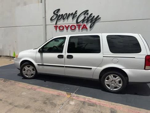 Used 2008 Chevrolet Uplander LS w/ Climate Package FWD image 3