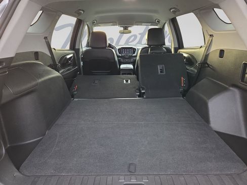 Used 2024 GMC Terrain SLT AWD/4WD image 34