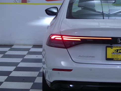 Used 2024 Honda Accord EX-L image 31