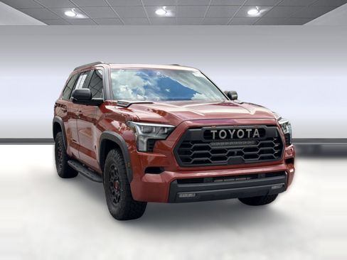 Used 2024 Toyota Sequoia TRD Pro AWD/4WD image 7