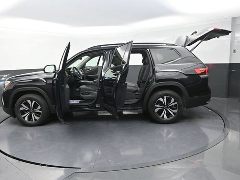 Used 2026 Volkswagen Atlas SE AWD/4WD image 34