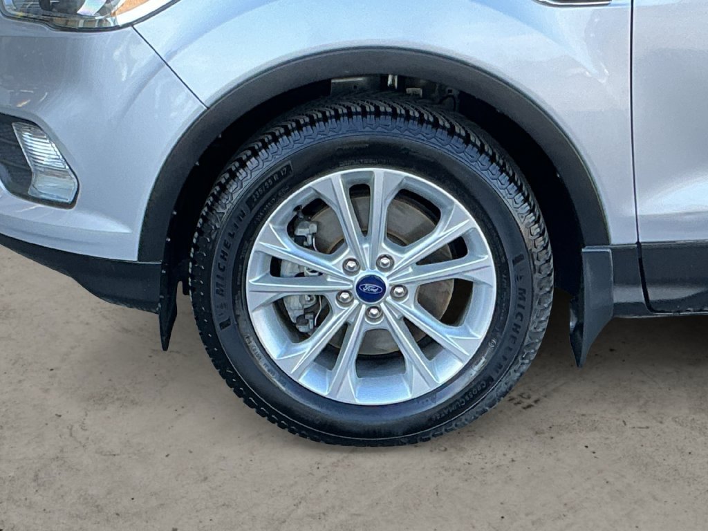 Used 2017 Ford Escape SE AWD/4WD image 13