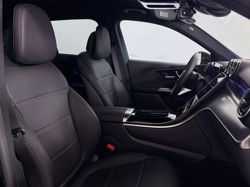 Certified 2026 Mercedes-Benz GLC 300 image 8