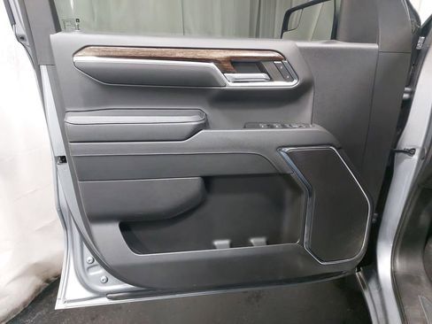 Used 2024 GMC Sierra 1500 SLE image 27