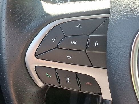 Used 2020 Dodge Durango SXT image 22