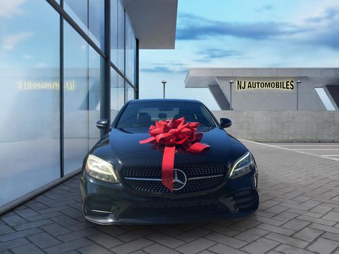 Used 2019 Mercedes-Benz C 300 Sedan w/ AMG Line image 2