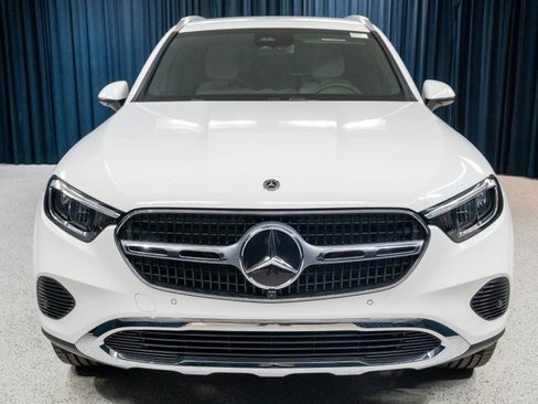 New 2026 Mercedes-Benz GLC 300 image 2