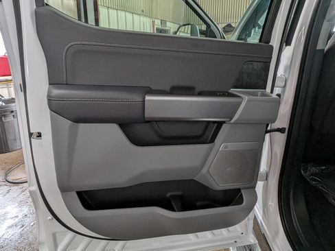 New 2026 Ford F250 XLT w/ XLT Premium Package image 22