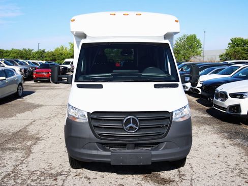Used 2022 Mercedes-Benz Sprinter 3500 image 3