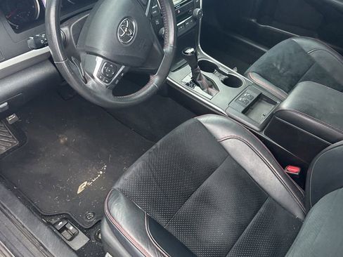 Used 2017 Toyota Camry XSE FWD image 9