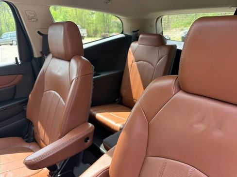 Used 2017 Chevrolet Traverse Premier w/ LPO, 'HIT The Road' Package AWD/4WD image 27