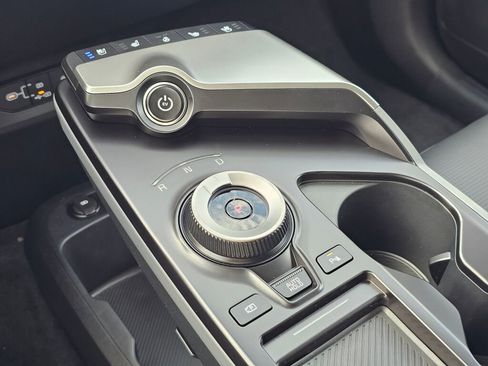 New 2025 Kia EV6 Wind image 18