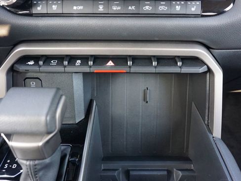 Used 2024 Toyota Tundra Limited image 14