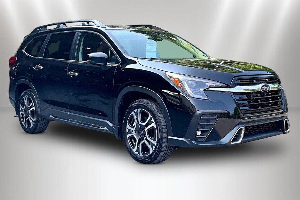 Certified 2026 Subaru Ascent Touring AWD/4WD image 1