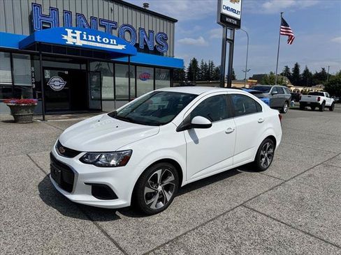 Used 2018 Chevrolet Sonic Premier FWD image 1
