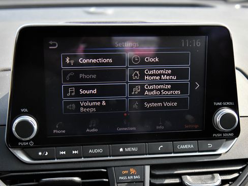 Used 2024 Nissan Altima 2.5 SV image 19