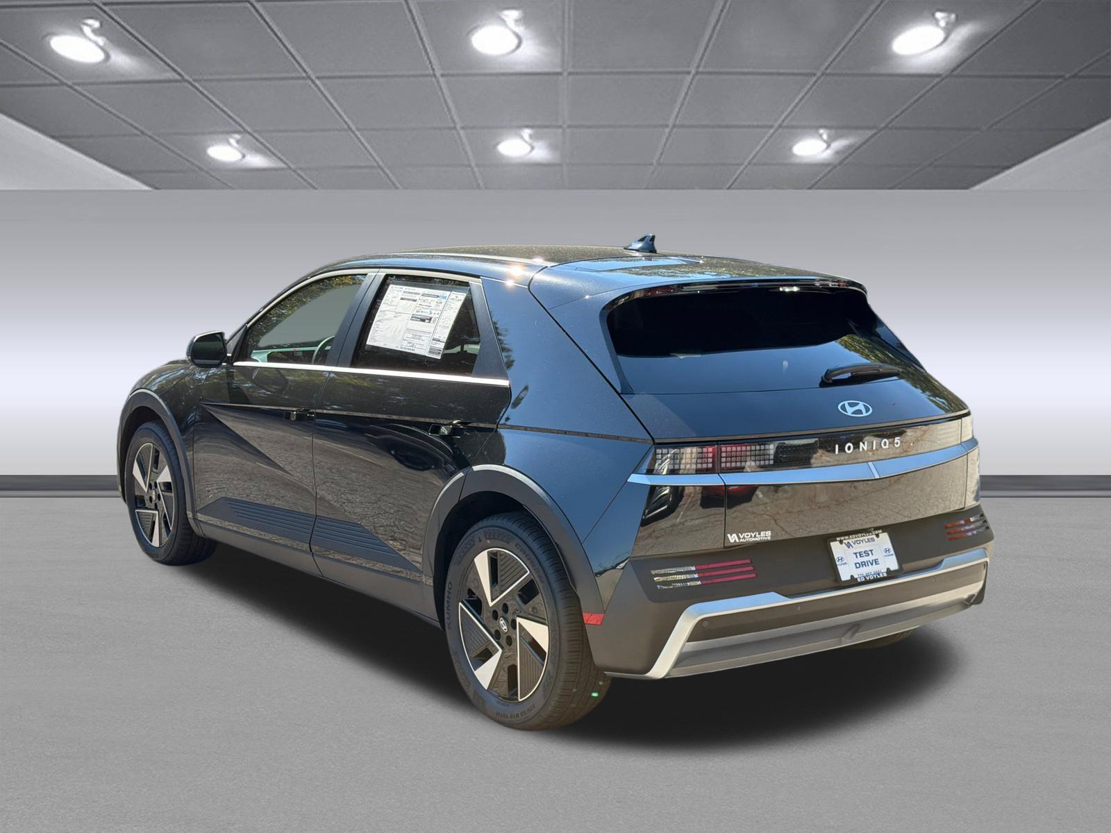 New 2027 Hyundai Ioniq 5 SE RWD image 7