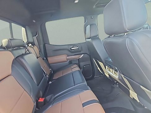 Used 2020 Chevrolet Silverado 1500 High Country w/ Technology Package image 32