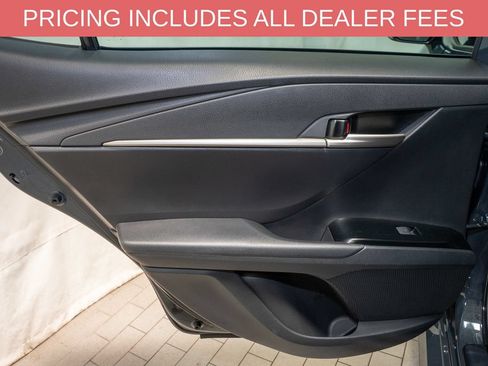 Used 2025 Toyota Camry LE w/ Convenience Package FWD image 9