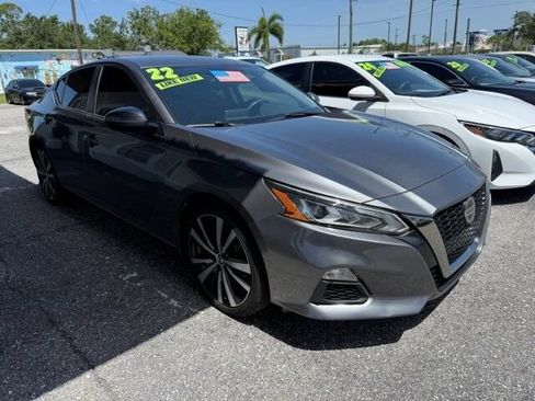 Used 2022 Nissan Altima 2.5 SR FWD image 1