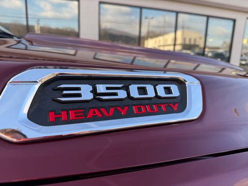 Used 2022 RAM 3500 Tradesman image 10