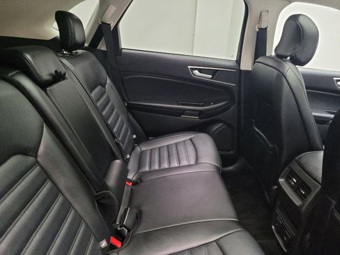 Used 2017 Ford Edge SEL w/ Equipment Group 201A AWD/4WD image 19