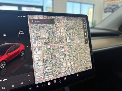 Used 2023 Tesla Model Y Long Range image 21