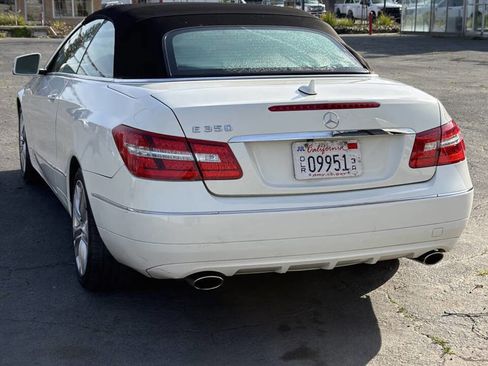 Used 2011 Mercedes-Benz E 350 E 350 2dr Convertible image 4