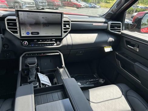New 2026 Toyota Tundra Platinum AWD/4WD image 17