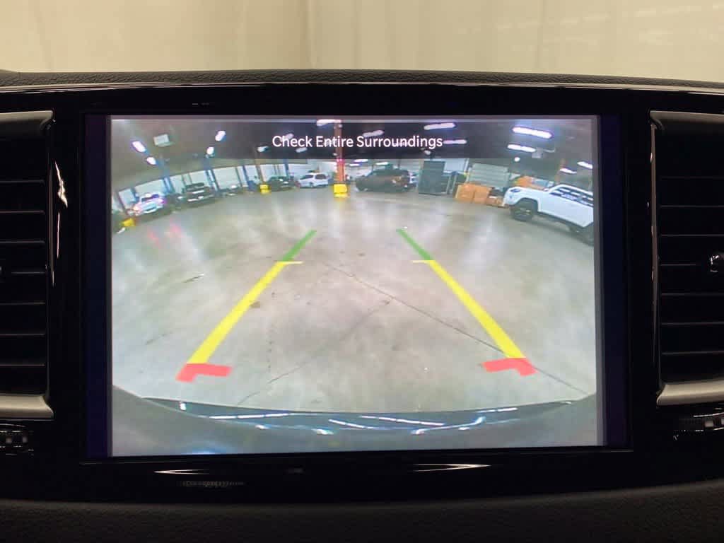 Used 2025 Chrysler Pacifica Select FWD image 26