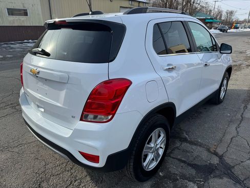 Used 2018 Chevrolet Trax LT w/ LT Convenience Package image 5