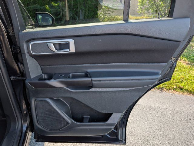 Used 2020 Ford Explorer XLT RWD image 37