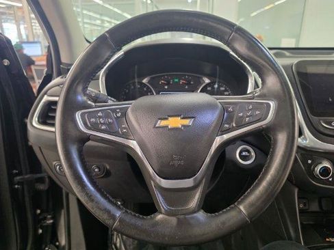 Used 2018 Chevrolet Equinox Premier FWD image 17