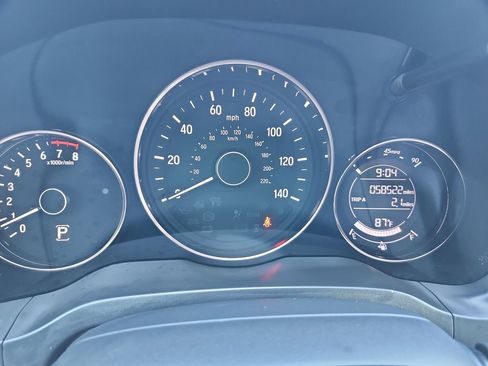 Certified 2022 Honda HR-V LX image 31