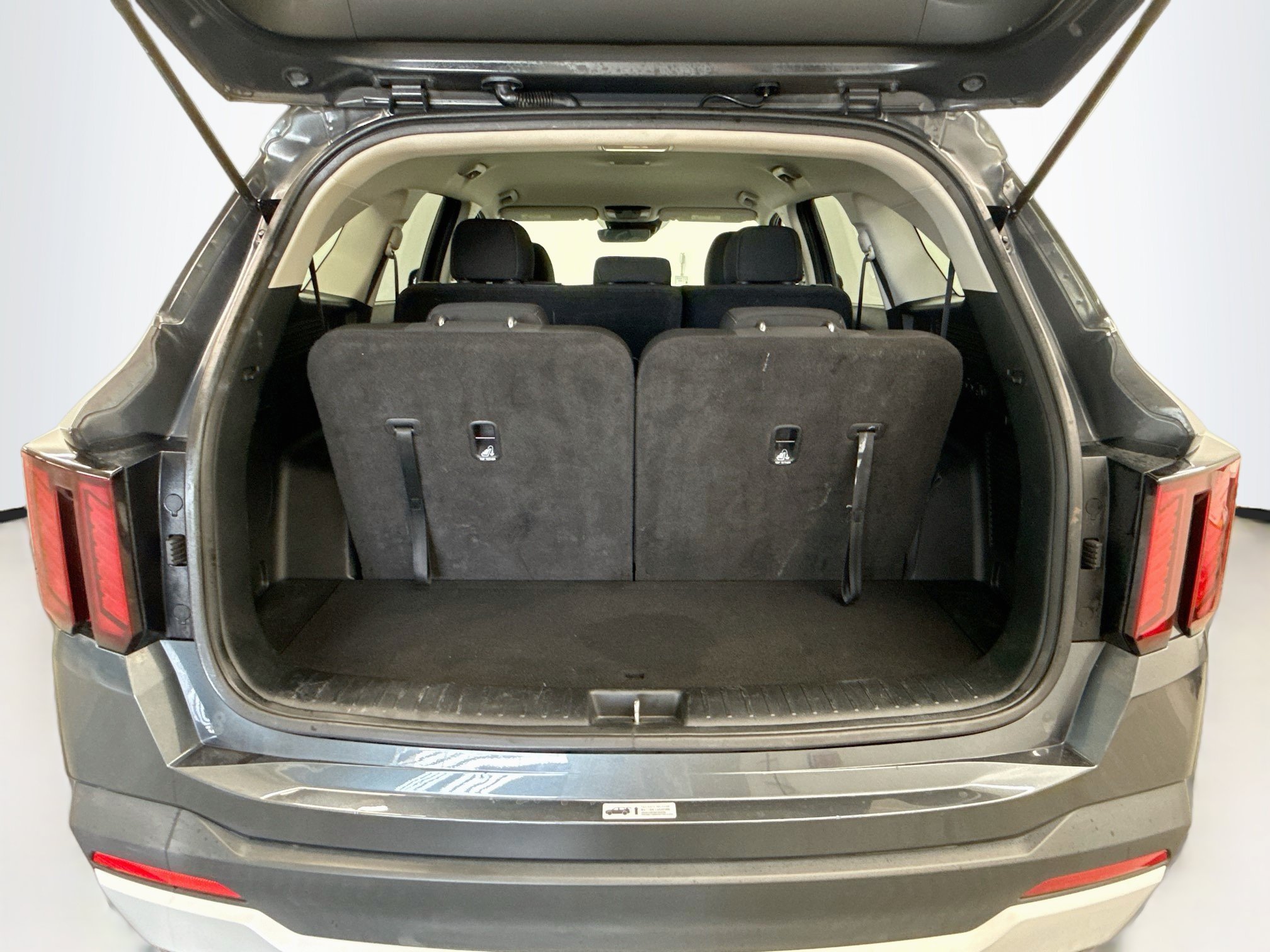 Used 2024 Kia Sorento LX FWD image 30