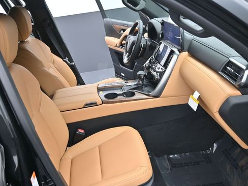New 2026 Lexus LX 600 4WD w/ Accessory Package (2T) image 13