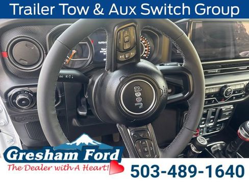 Used 2025 Jeep Wrangler Rubicon image 15