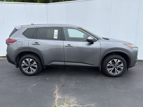 Used 2023 Nissan Rogue SV AWD/4WD image 2