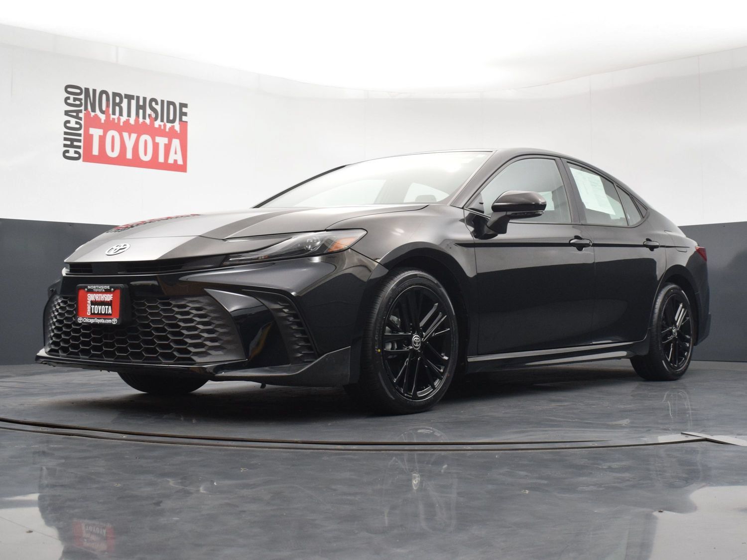 Used 2025 Toyota Camry SE FWD image 31