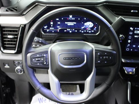 Used 2025 GMC Sierra 2500 Denali AWD/4WD image 17