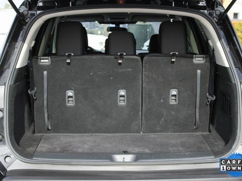 Used 2024 Nissan Pathfinder S image 8